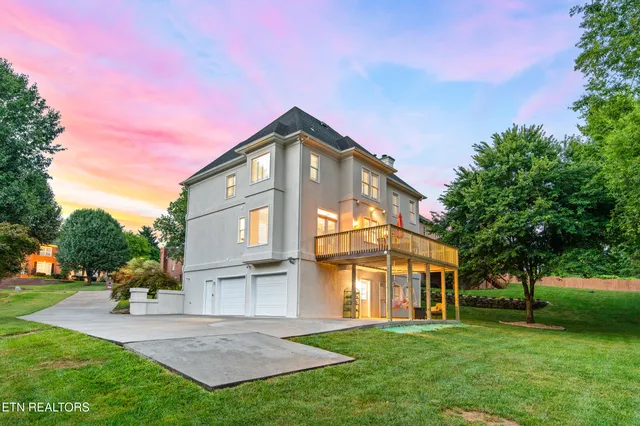 $827,999 | 12176 Brookstone Drive, Knoxville, TN 37934