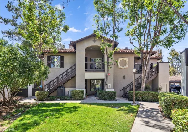 $3,300 | 2960 Champion Way, Unit 209, Tustin, CA 92782