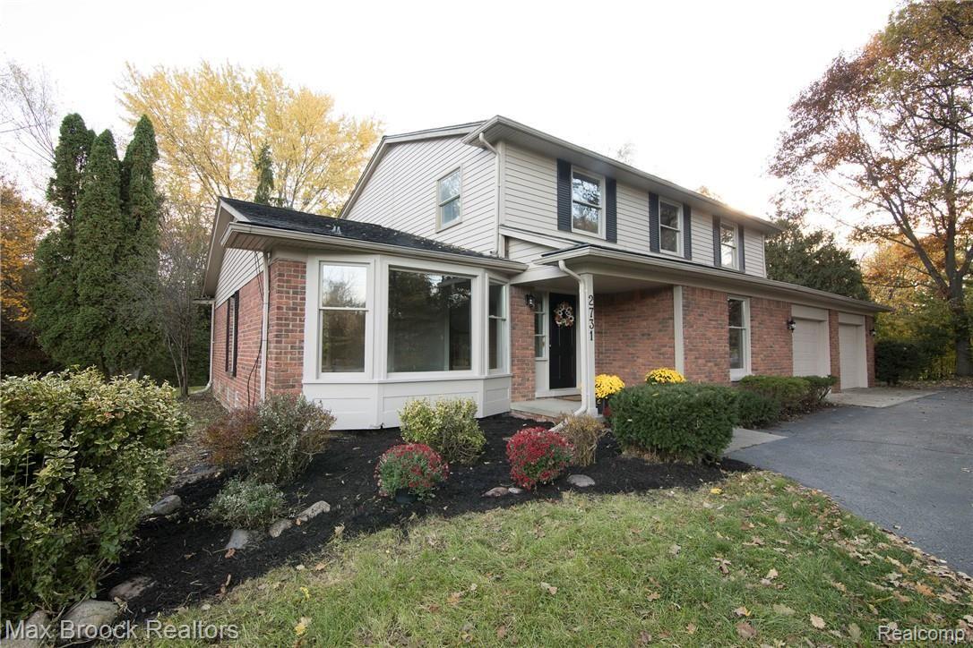 2731 West Wattles Road Troy, MI 48098 - Photo 37 of 38 Leftside_front.jpg