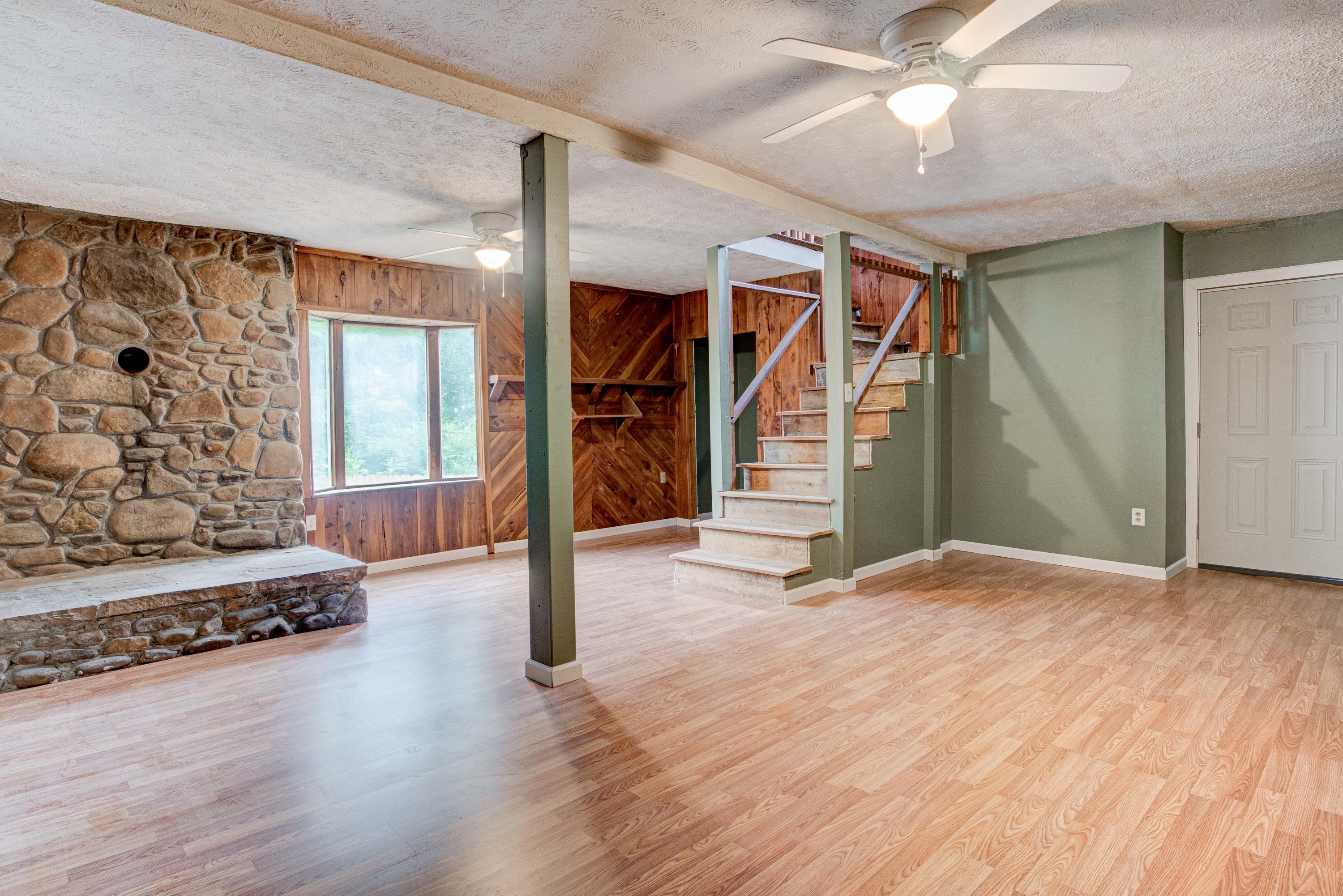 189 Lone Mountain Road Andersonville, TN 37705 - Photo 17 of 30 Photo-17