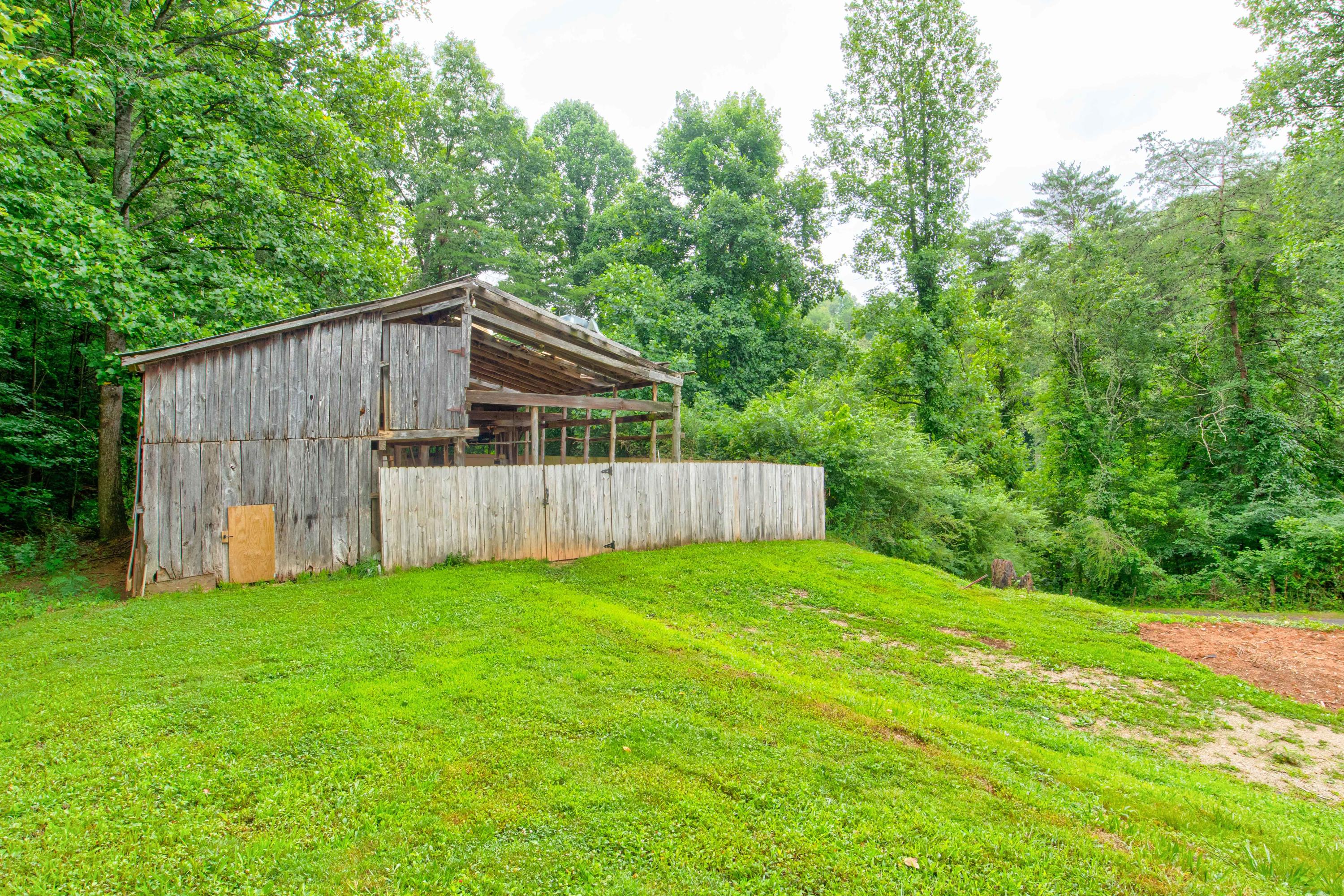 189 Lone Mountain Road Andersonville, TN 37705 - Photo 28 of 30 Photo-35