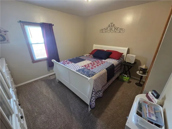 $320,000 | 129 Northwest 251 Road, Clinton, MO 64735