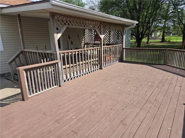 $320,000 | 129 Northwest 251 Road, Clinton, MO 64735