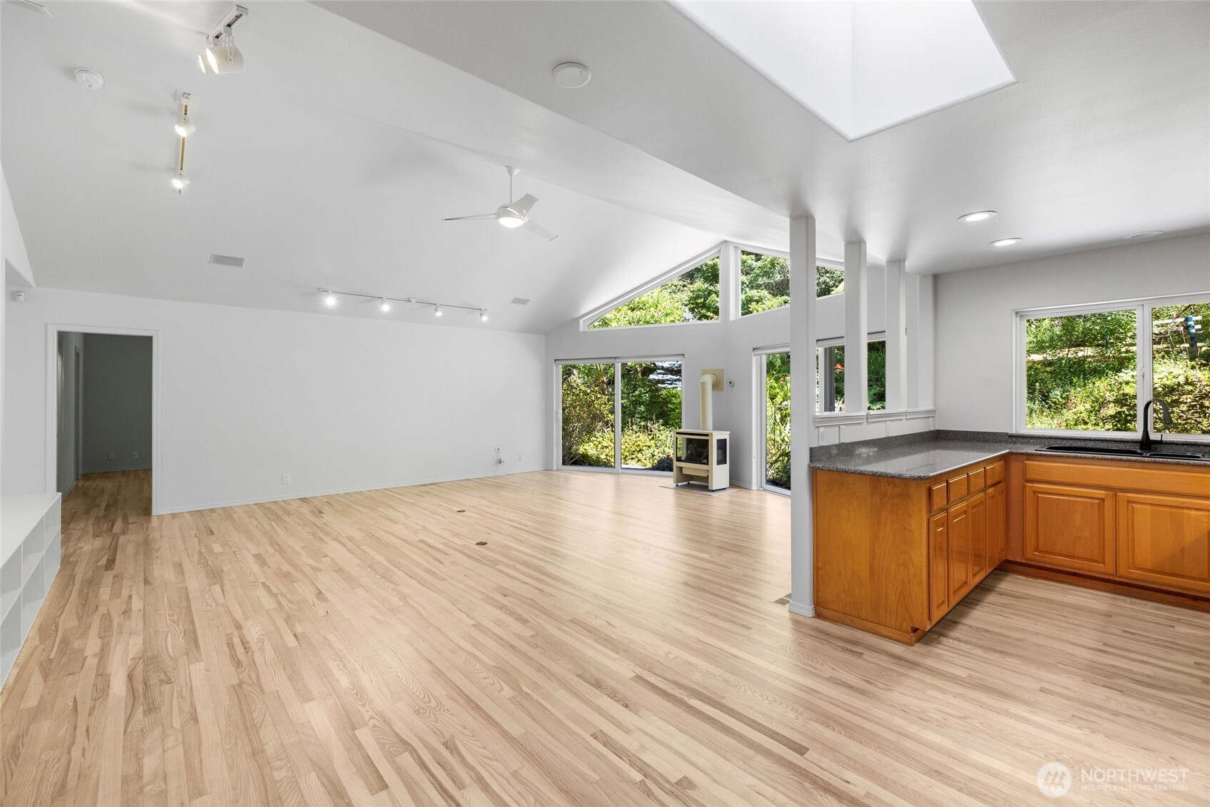 18915 Cascade Ridge Court Mount Vernon, WA 98274 - Photo 17 of 40 Gallery Image 17