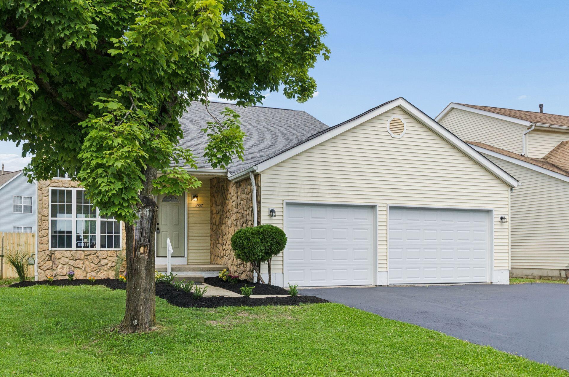 2721 Barrows Road Columbus, OH 43232 - Photo 2 of 41 002_8d0a_K 2721 Barrows Rd004