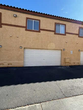 $1,500 | 4915 East Russell Road, Unit 130, Las Vegas, NV 89120