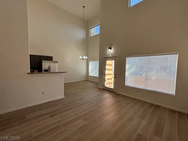 $1,500 | 4915 East Russell Road, Unit 130, Las Vegas, NV 89120