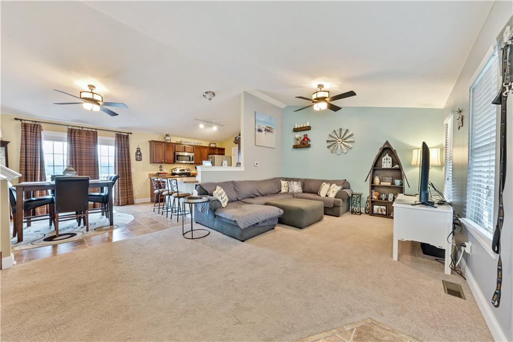 407 Forrest Hill Road Industry, PA 15052 - Photo 4 of 25