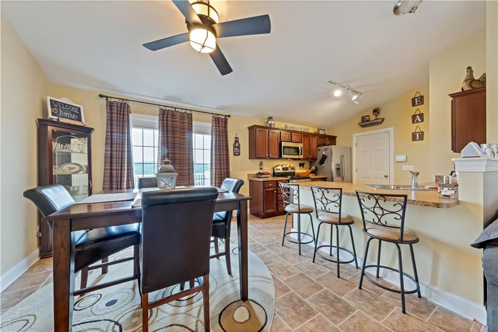 407 Forrest Hill Road Industry, PA 15052 - Photo 6 of 25