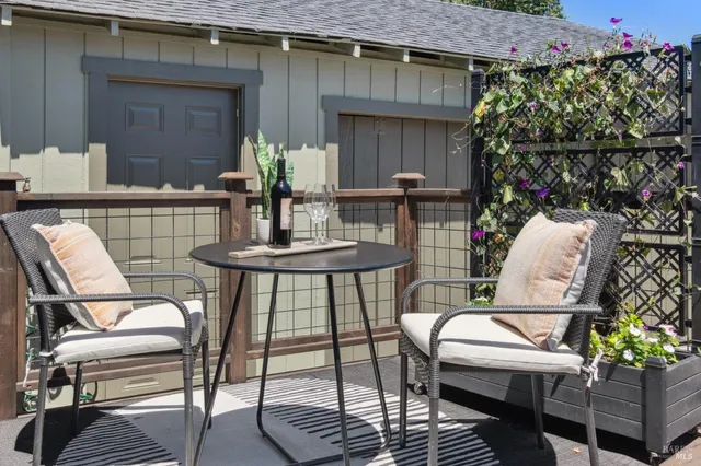 $1,100,000 | 1039 Stevenson Street, Santa Rosa, CA 95404