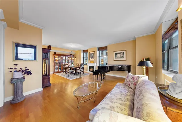 $1,498,000 | 310 South Michigan Avenue, Unit 1500, Chicago, IL 60604