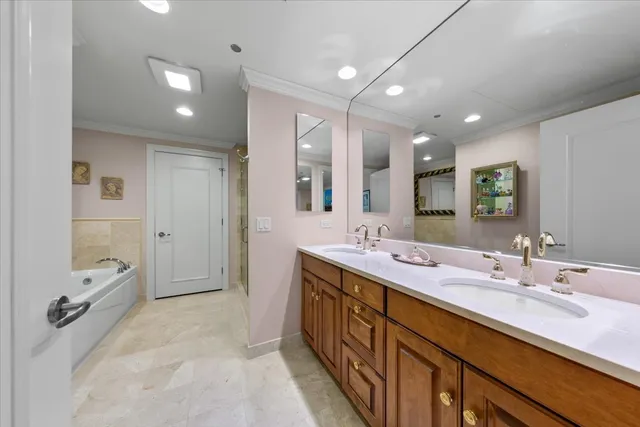 $1,498,000 | 310 South Michigan Avenue, Unit 1500, Chicago, IL 60604