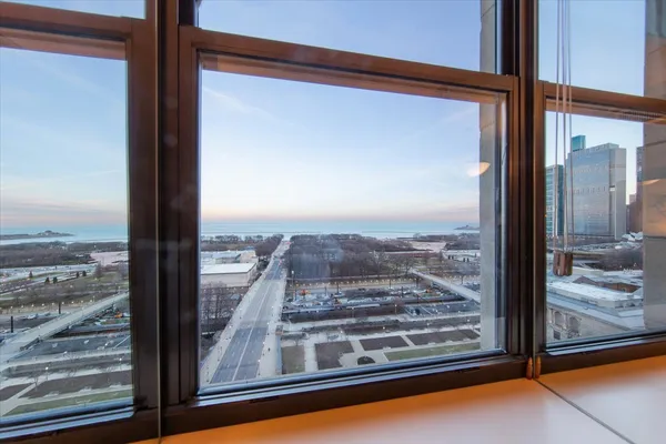 $1,498,000 | 310 South Michigan Avenue, Unit 1500, Chicago, IL 60604
