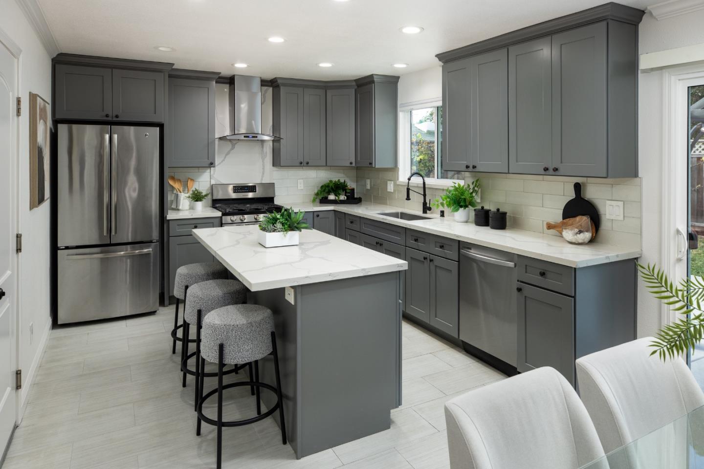 2381 Rosita Avenue Santa Clara, CA 95050 - Photo 12 of 24