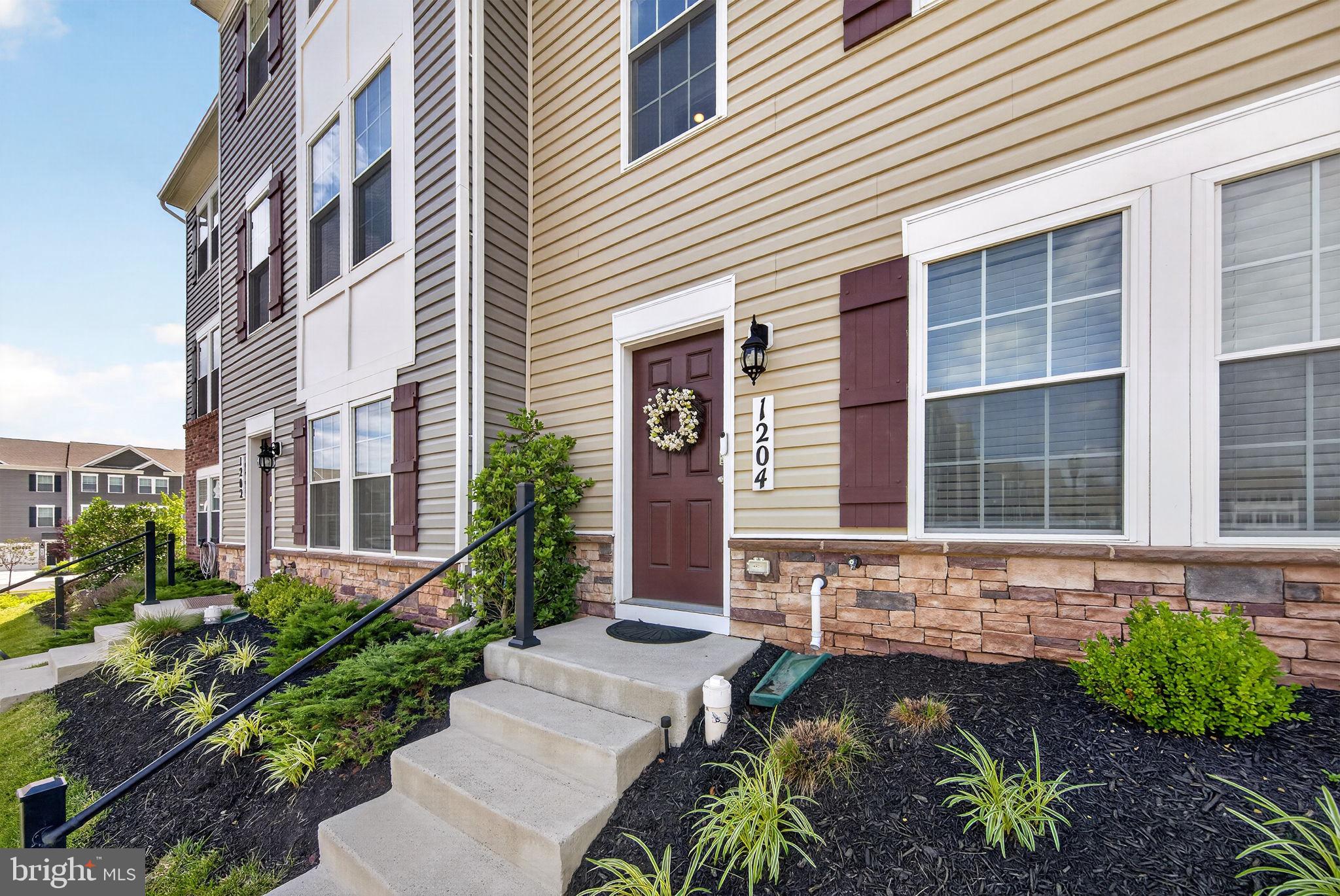 1204 Daphne Way Frederick, MD 21702 - Photo 4 of 46