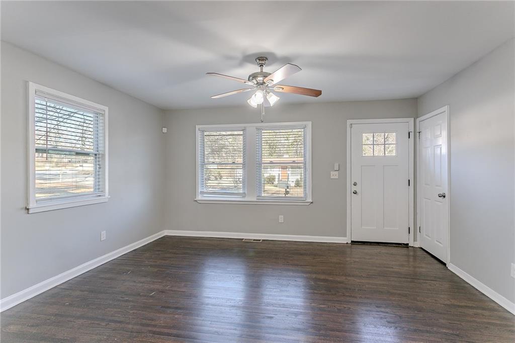 3578 Adkins Road Northwest Atlanta, GA 30331 - Photo 4 of 25