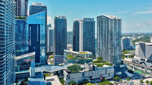 $1,580,000 | 68 Southeast 6th Street, Unit 1203, Miami, FL 33131