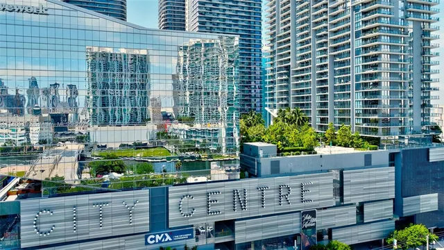 $1,580,000 | 68 Southeast 6th Street, Unit 1203, Miami, FL 33131