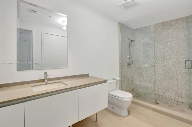 $1,580,000 | 68 Southeast 6th Street, Unit 1203, Miami, FL 33131