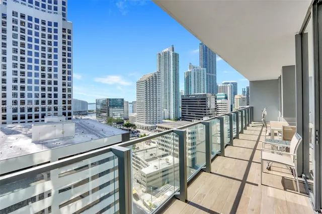 $1,580,000 | 68 Southeast 6th Street, Unit 1203, Miami, FL 33131
