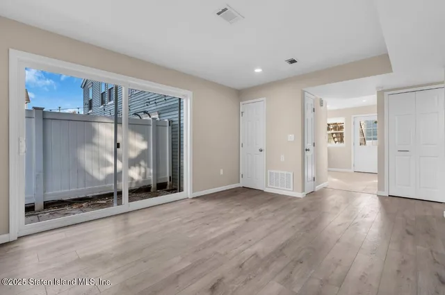 $325,000 | 189 Pond Way, Unit A | Arlington