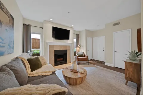 $175,000 | 3918 North Hall Street, Unit 3, Dallas, TX 75219