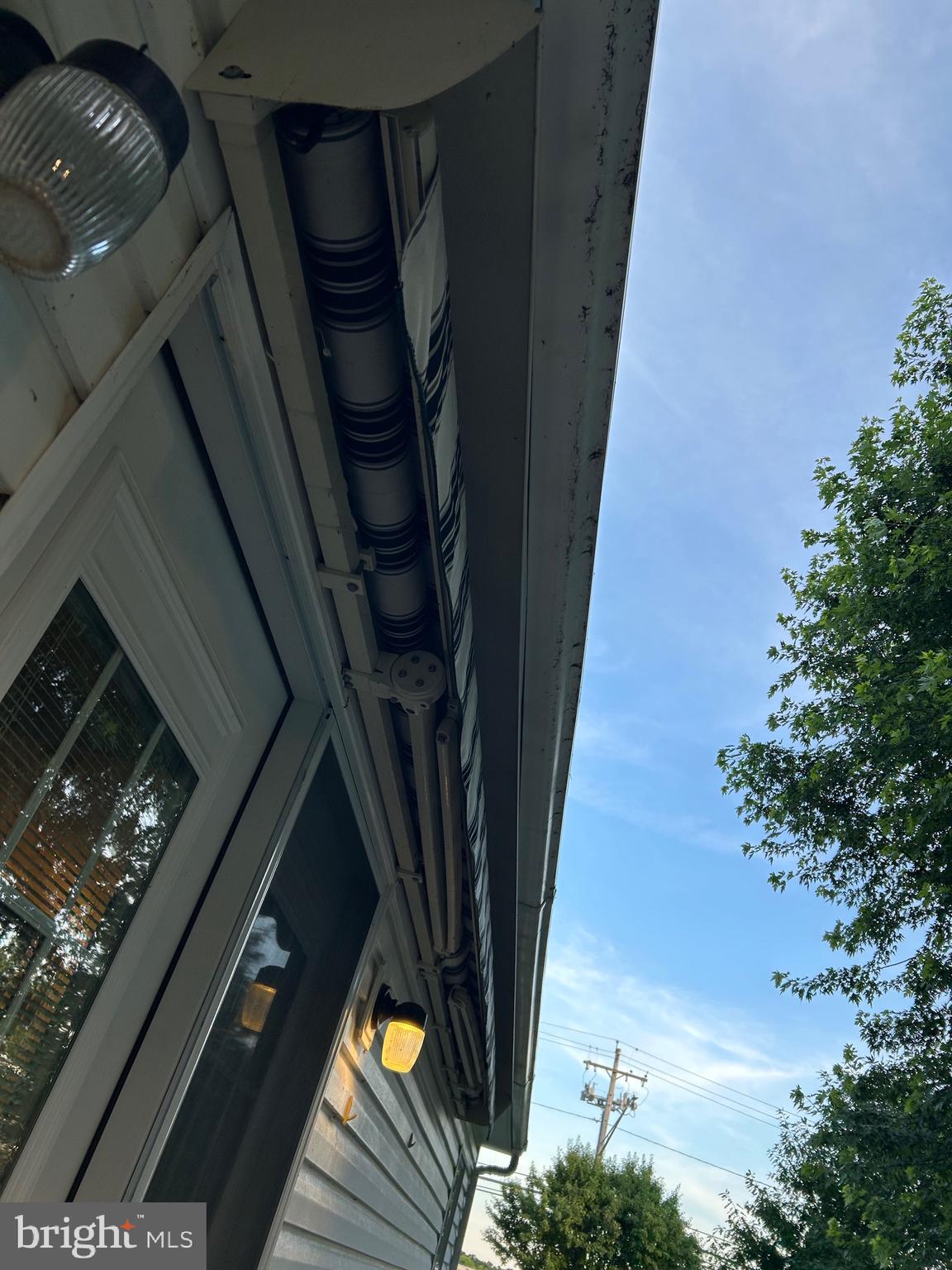 2408 Willoughby Beach Road Edgewood, MD 21040 - Photo 23 of 37 Retractable Awning
