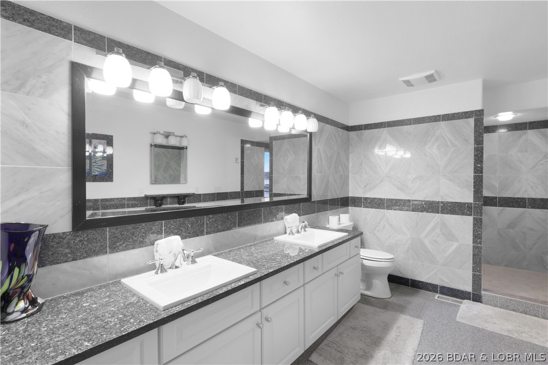 4467 Cove Road Osage Beach, MO 65065 - Photo 30 of 76