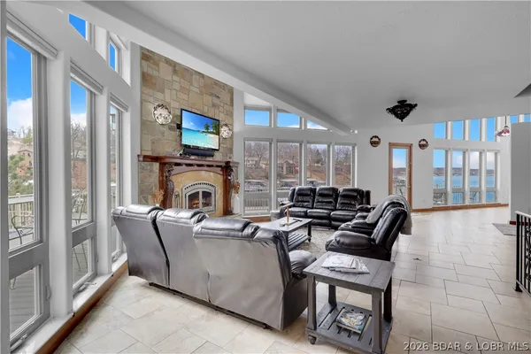 $2,249,000 | 4467 Cove Road, Osage Beach, MO 65065