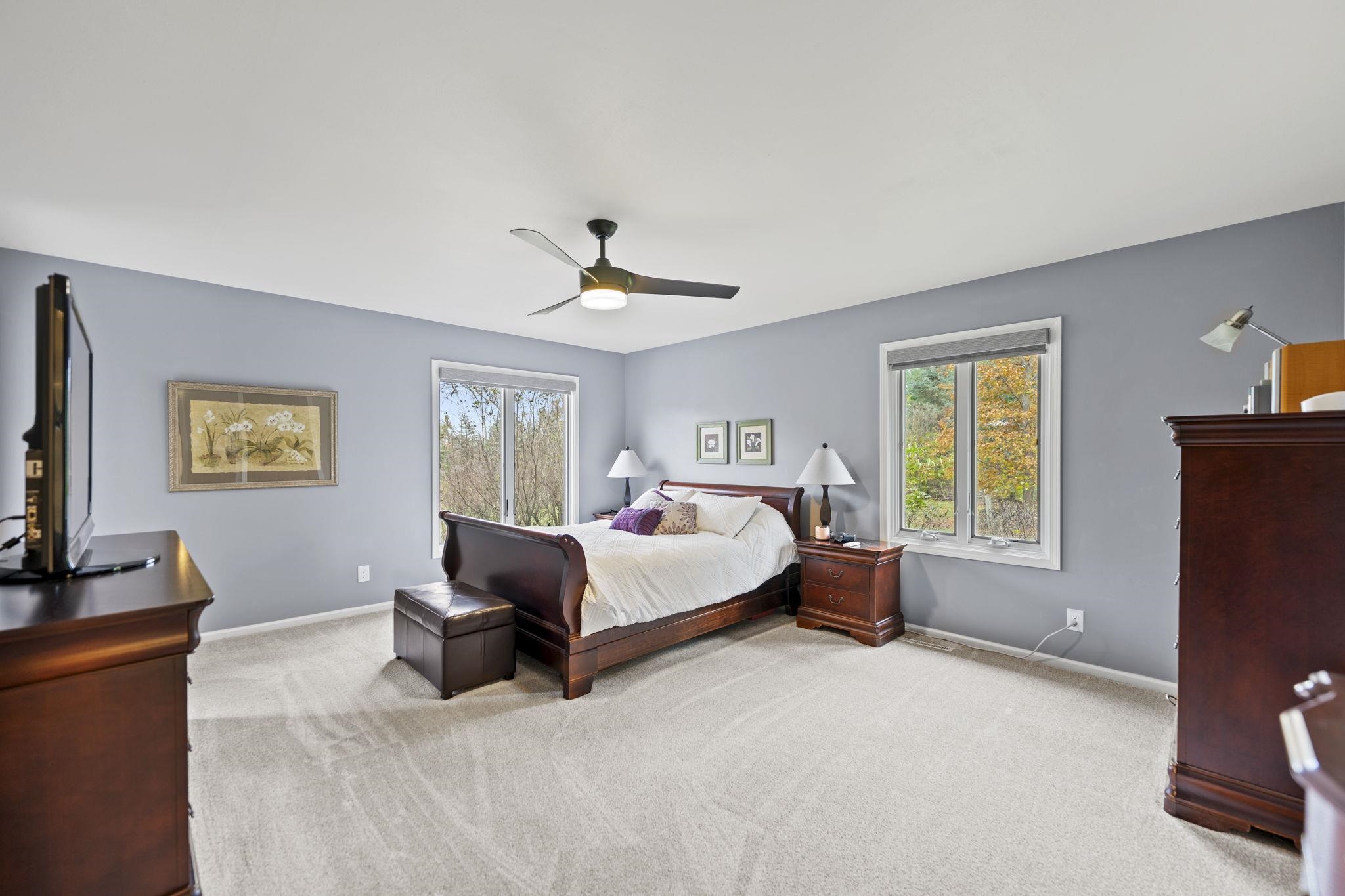 1628 Riverside Road Belvidere, IL 61008 - Photo 21 of 47 a living room with furniture and a window