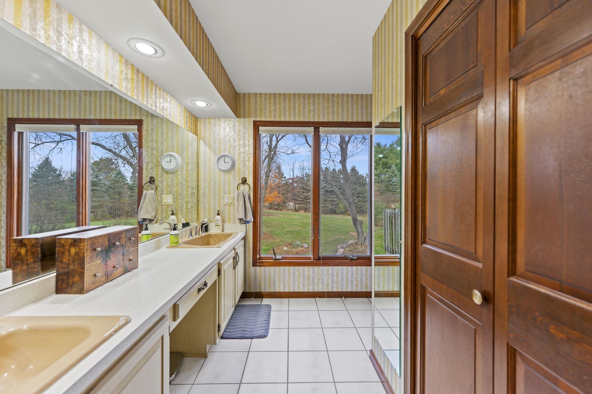 1628 Riverside Road Belvidere, IL 61008 - Photo 24 of 47 a large kitchen with a large window