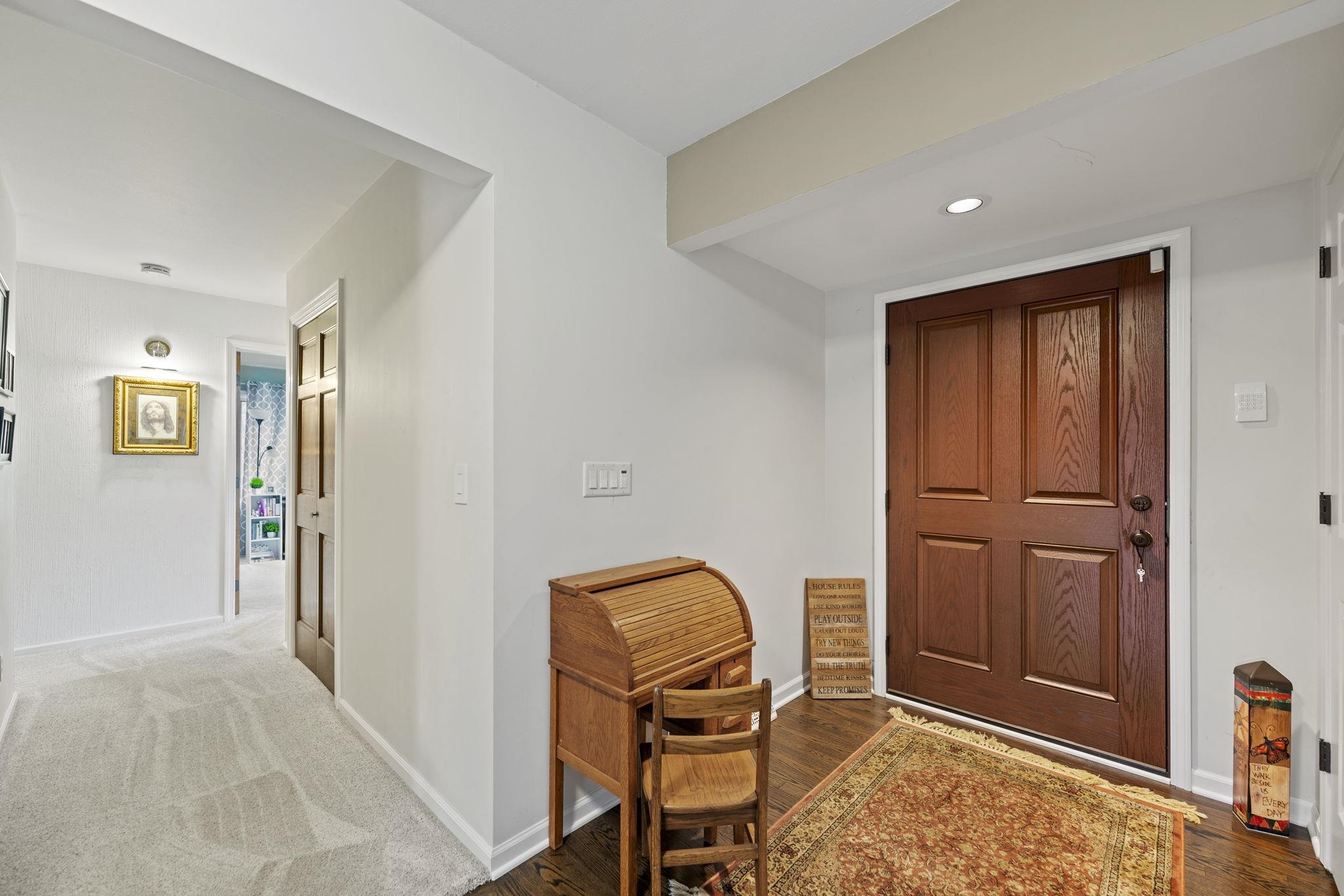 1628 Riverside Road Belvidere, IL 61008 - Photo 6 of 47