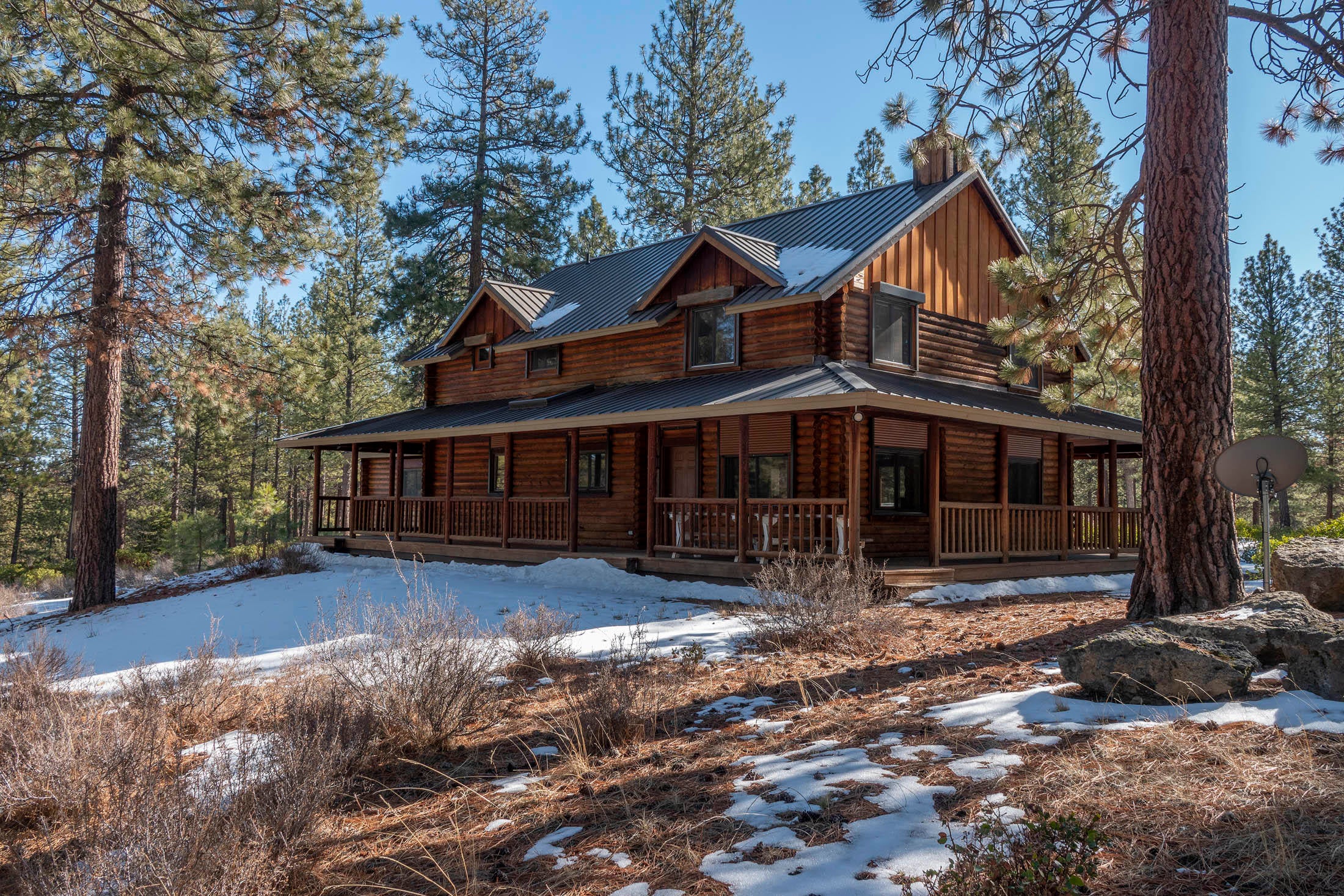 18045 Skyliners Road Bend, OR 97703 - Photo 2 of 27 3-ext porch