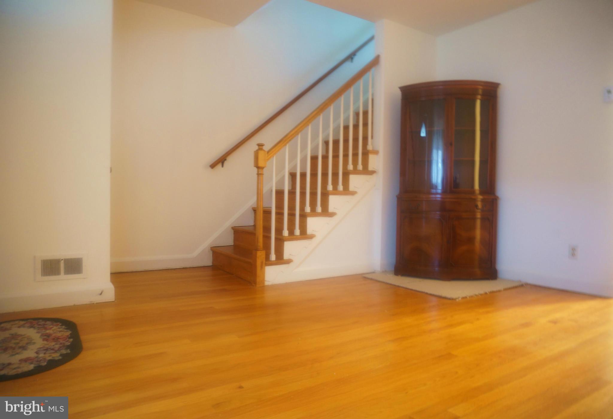 2802 Southbrook Road Baltimore, MD 21222 - Photo 3 of 24 Living Room