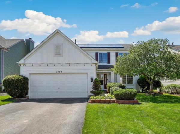 $535,000 | 1704 Charlotte Circle, Naperville, IL 60564