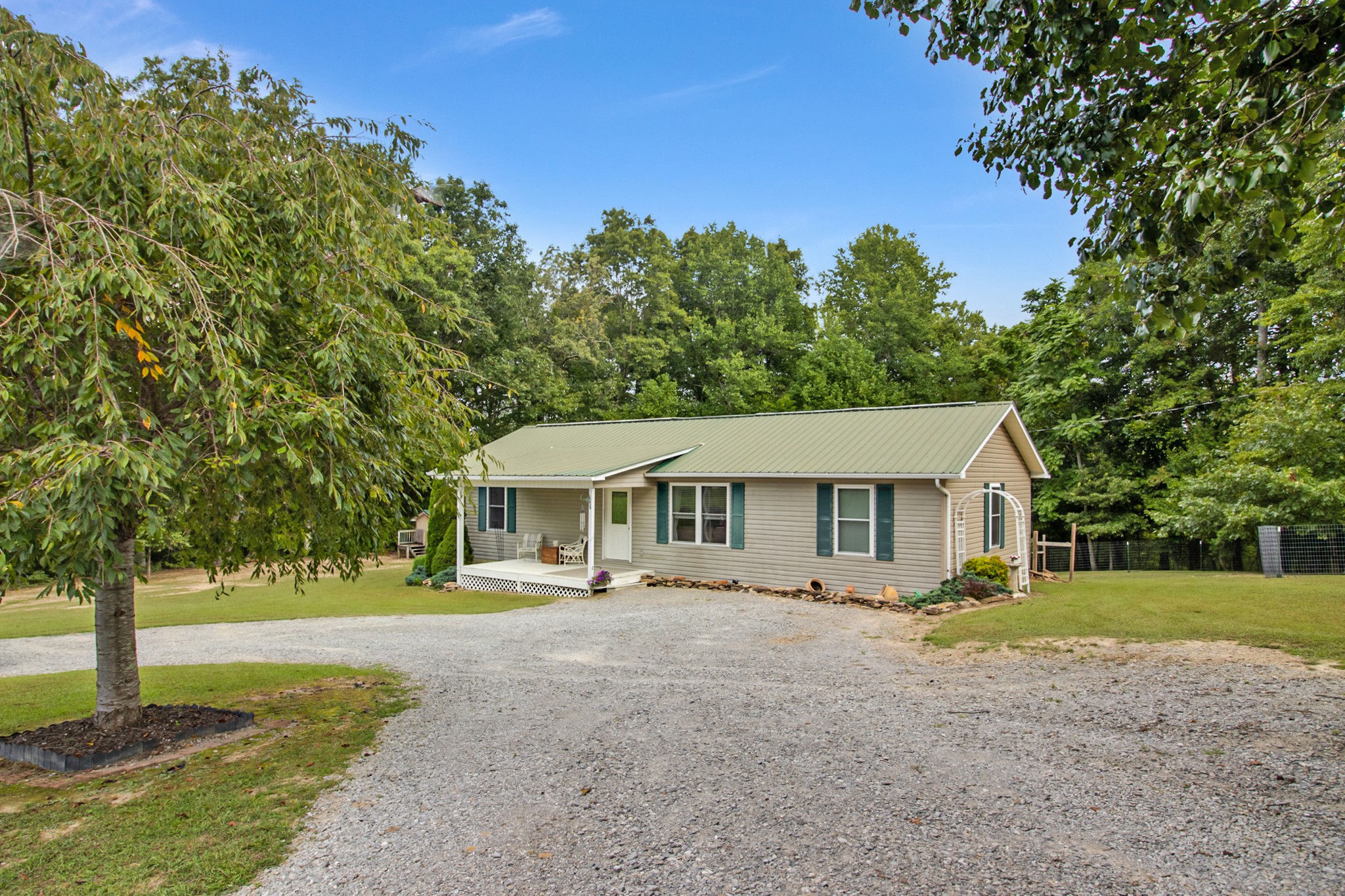 16 Brewer Road Pikeville, TN 37367 - Photo 1 of 35 Gallery Image 1