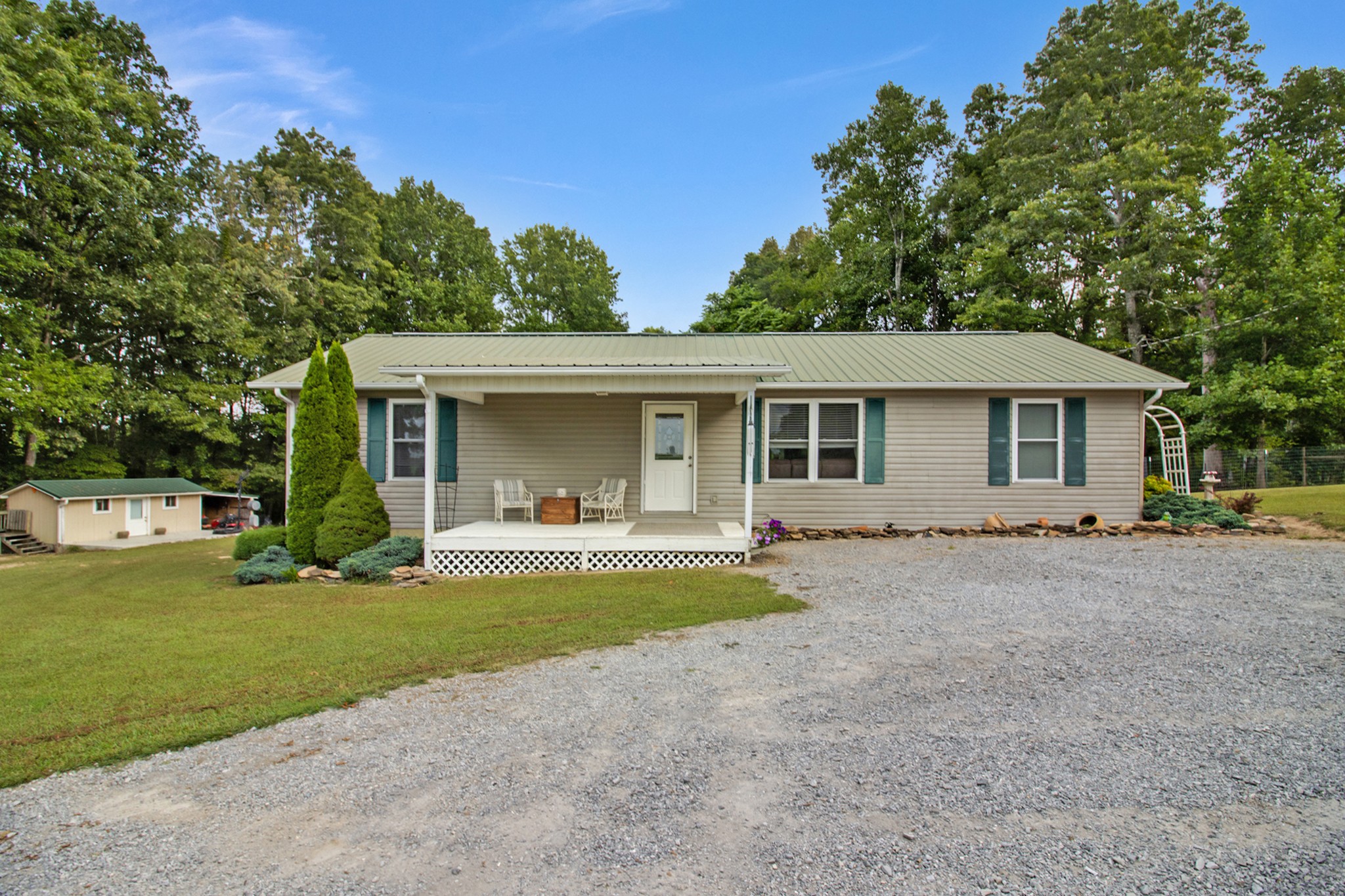 16 Brewer Road Pikeville, TN 37367 - Photo 3 of 35 Gallery Image 3