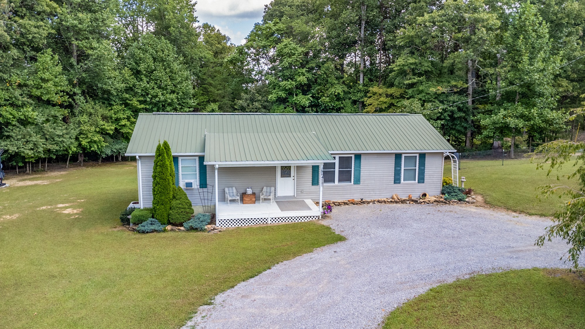 16 Brewer Road Pikeville, TN 37367 - Photo 4 of 35 Gallery Image 4