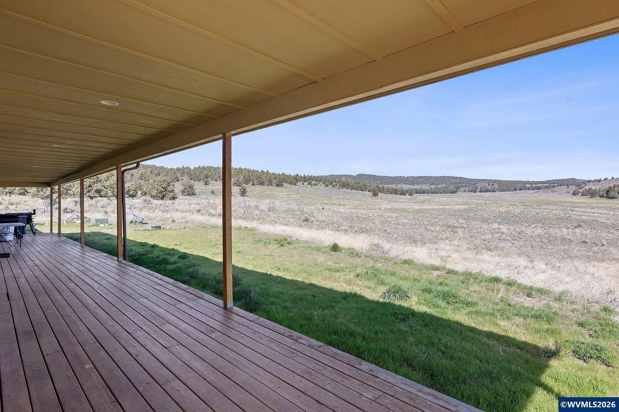 41225 Southeast Van Lake Road Prineville, OR 97754 - Photo 12 of 49