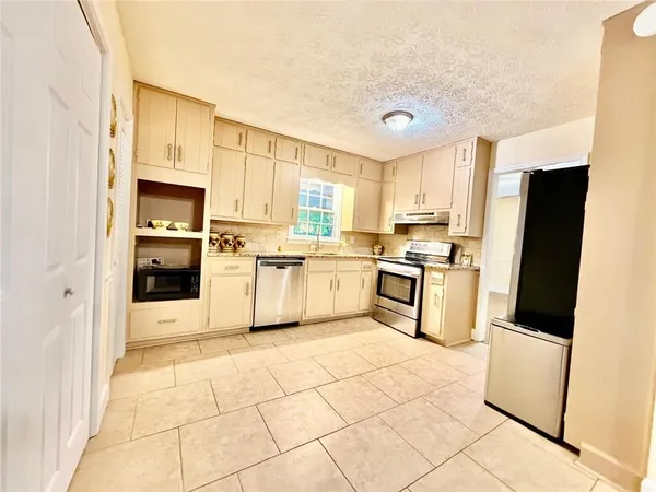 $2,250 | 665 Arnold Road, Lawrenceville, GA 30044