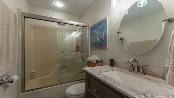 $600,000 | 71 Ginger Point, Lake Ozark, MO 65049