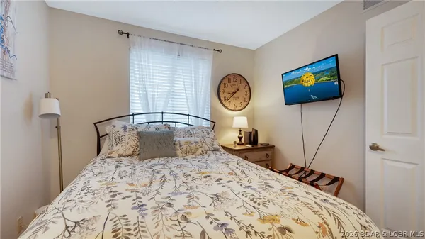 $600,000 | 71 Ginger Point, Lake Ozark, MO 65049