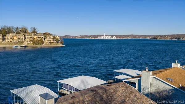 $600,000 | 71 Ginger Point, Lake Ozark, MO 65049