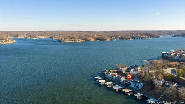 $600,000 | 71 Ginger Point, Lake Ozark, MO 65049