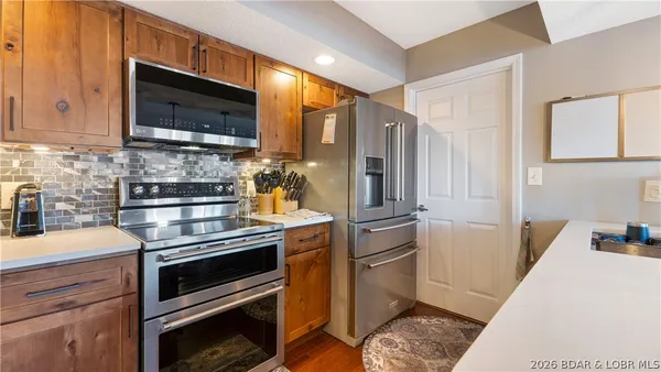 $600,000 | 71 Ginger Point, Lake Ozark, MO 65049