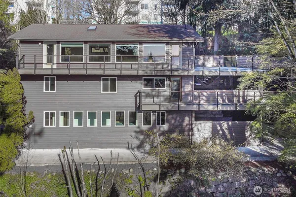 $799,000 | 28611 16th Avenue South, Federal Way, WA 98003