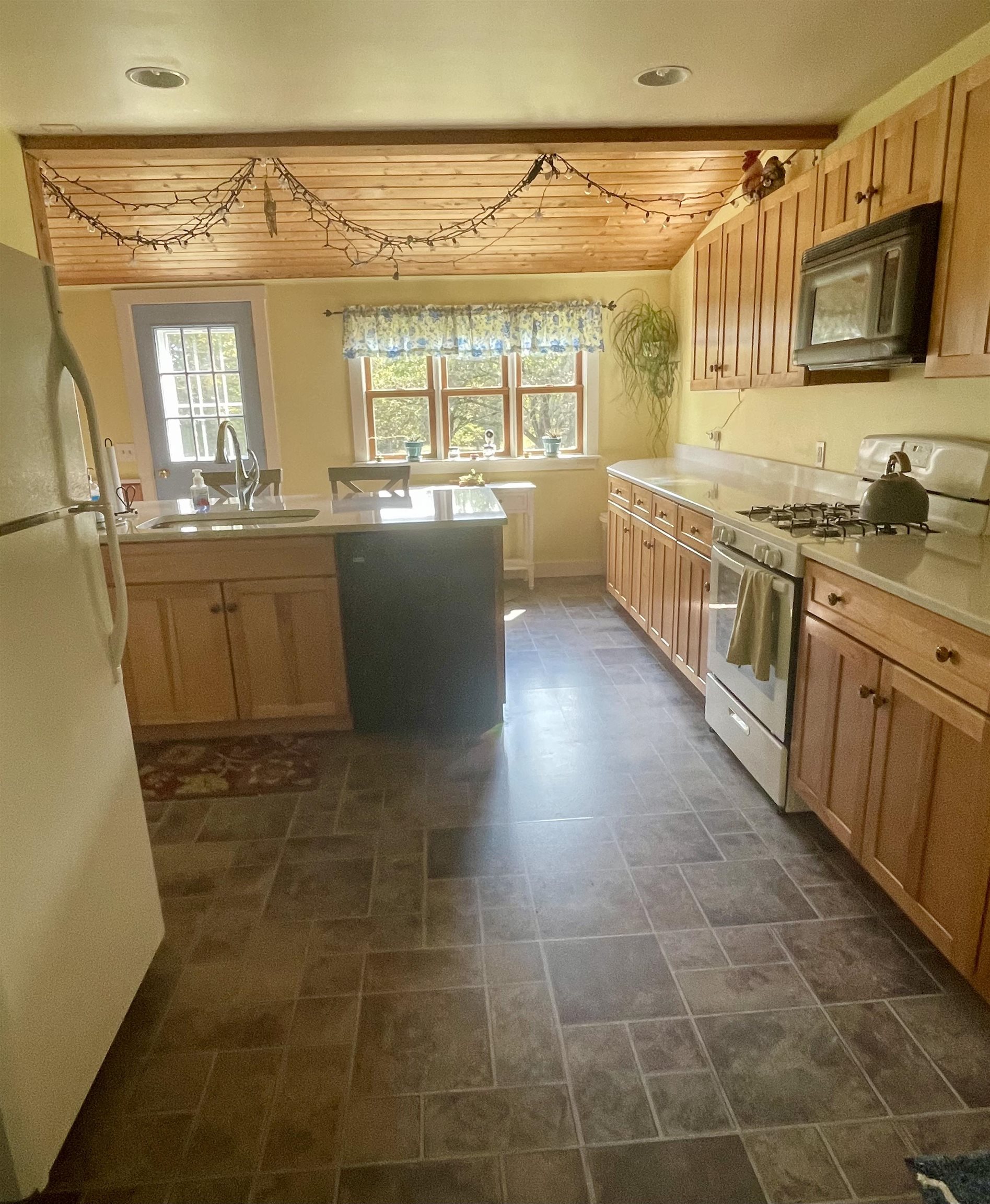 170 Eureka Road Springfield, VT 05156 - Photo 23 of 40