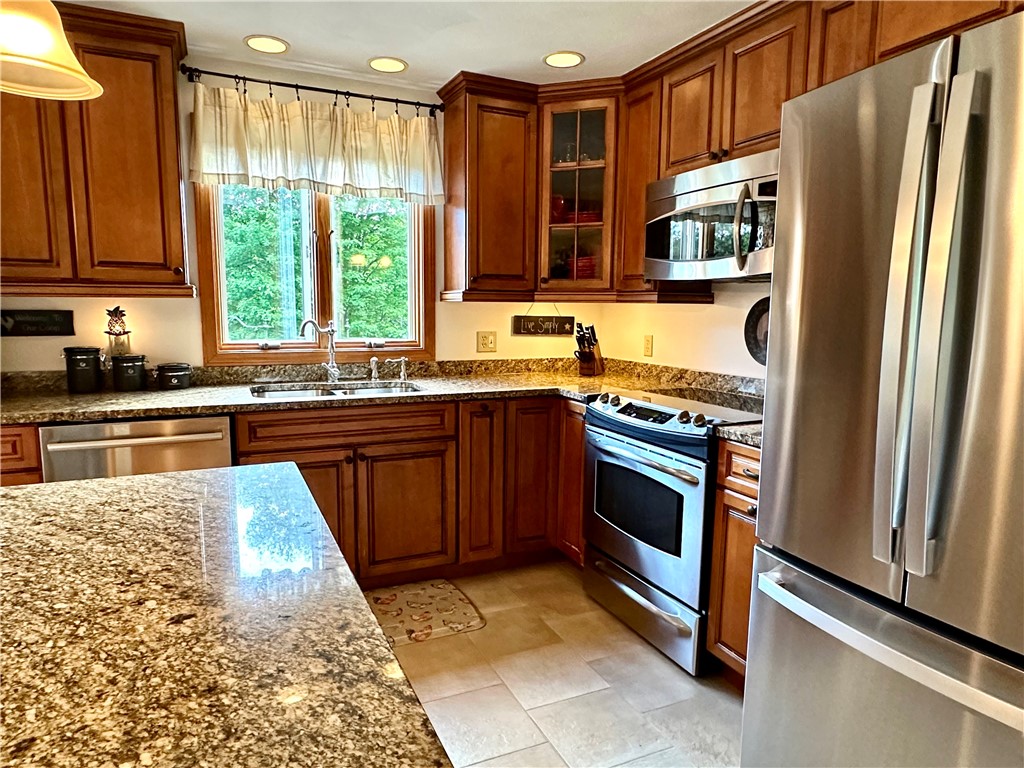 191 Bowen Hill Road Coventry, RI 02827 - Photo 5 of 50