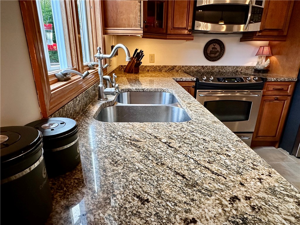 191 Bowen Hill Road Coventry, RI 02827 - Photo 6 of 50