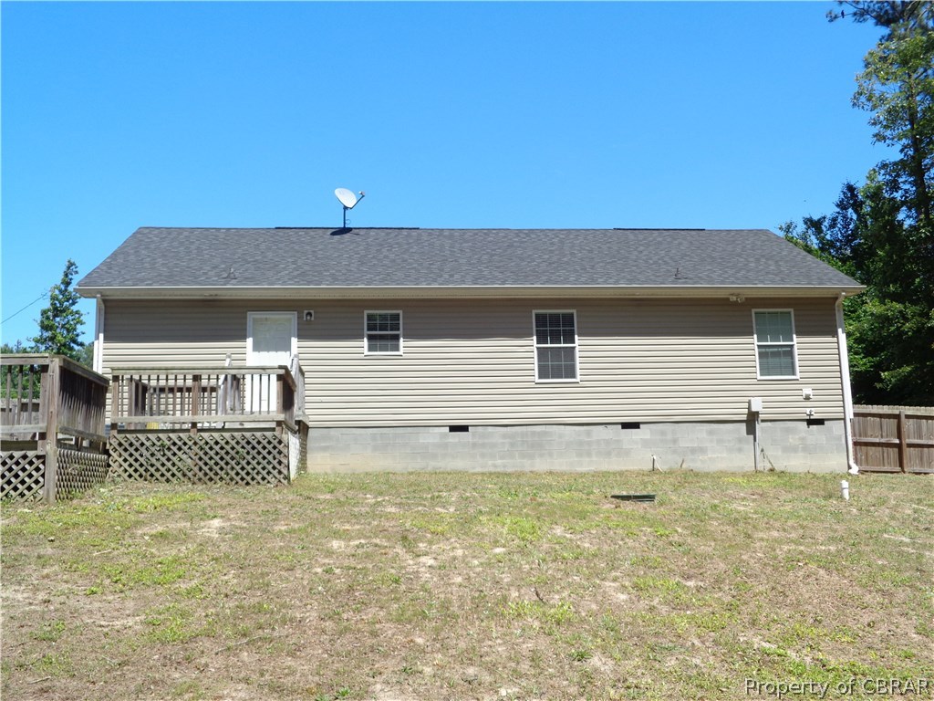 9236 Marlfield Road Gloucester, VA 23061 - Photo 4 of 10 Back View